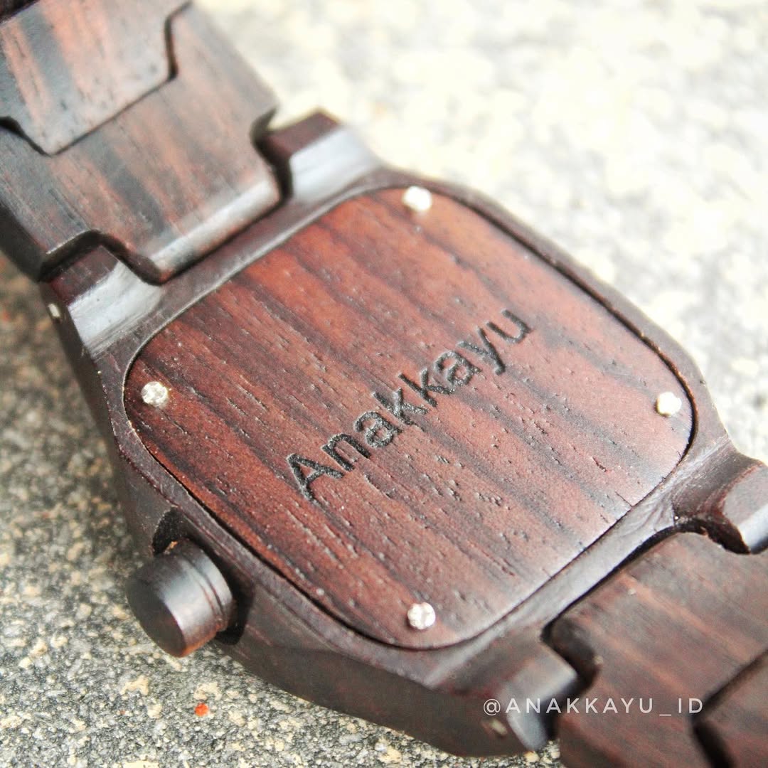 Detail brand dan material AnakKayu